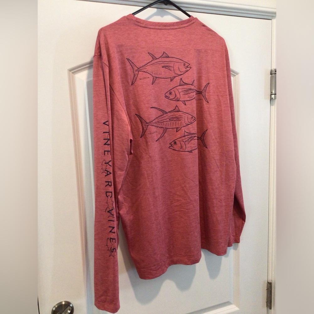 Vineyard Vines Men's Long-Sleeve Performance Crewneck in Dusty Rose Heather - Picture 4 of 5